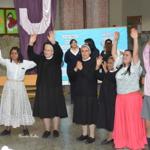 Visita de la Madre General. Miércoles 10 de Abril.